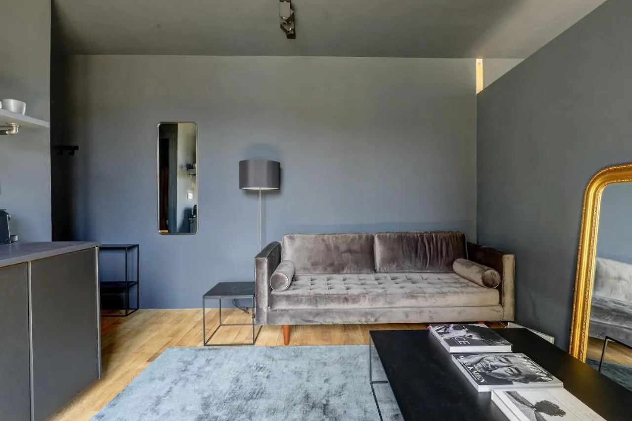 Artiste Atelier Bail Mobilite Palais Royal Apartment Paris